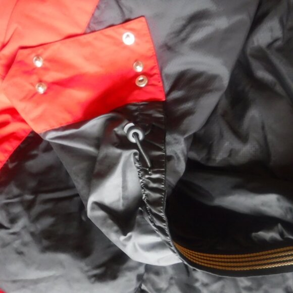 Fire + Ice Red Winter Jacket Coat Size 40 Large to XLarge Has Hood - Picture 7 of 12